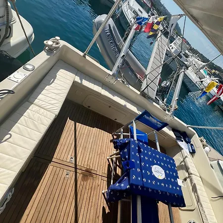 Noleggio Charter Barche Napoli Tekne *